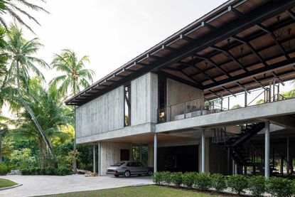 Front facade of Stewart Avenue house in Miami