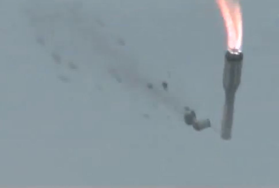 Russian Rocket Explodes and Crashes In Failed Launch.