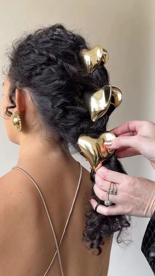 An image of an updo for shoulder-length hair.