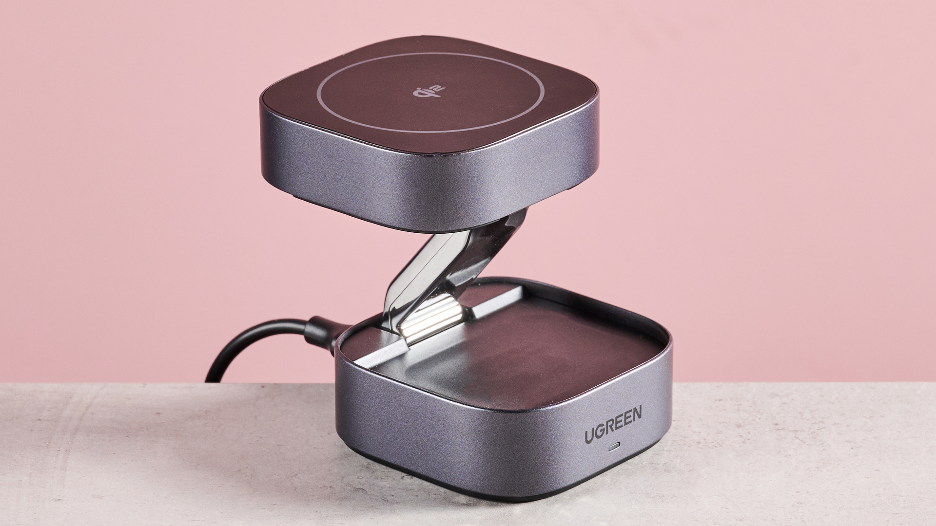 The 2-in-1 UGreen charger folded out.