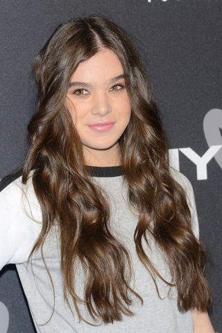 Hailee-Steinfeld