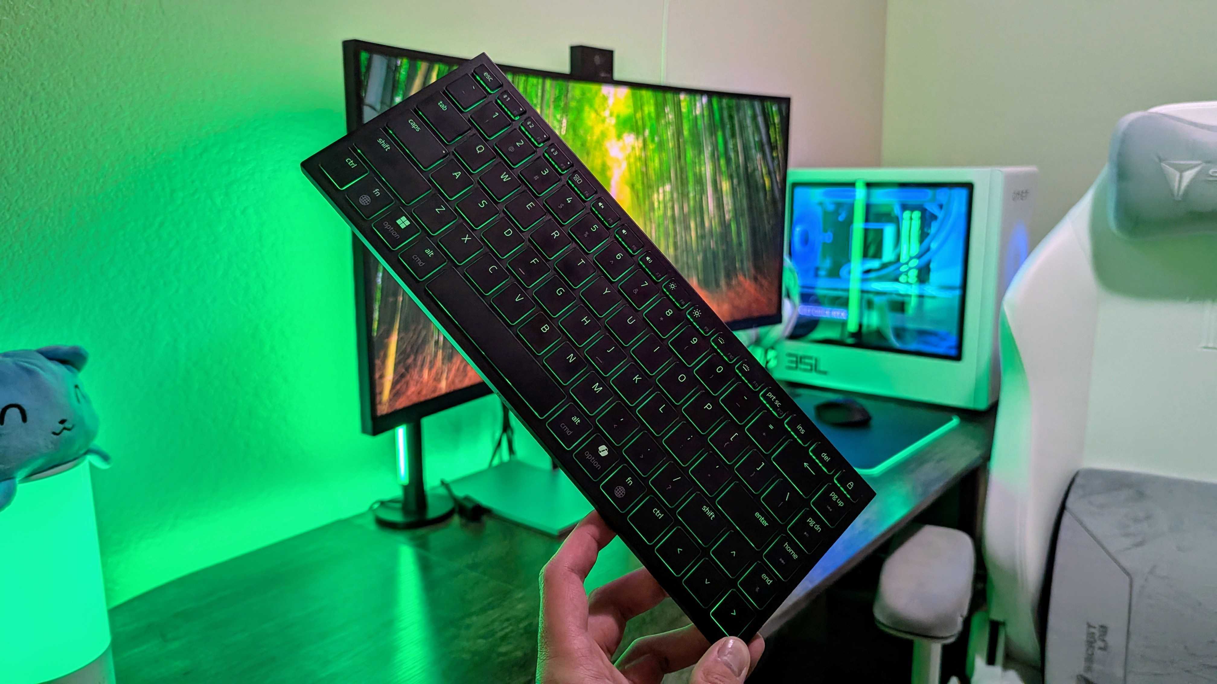 Image of the Razer Joro wireless gaming keyboard.