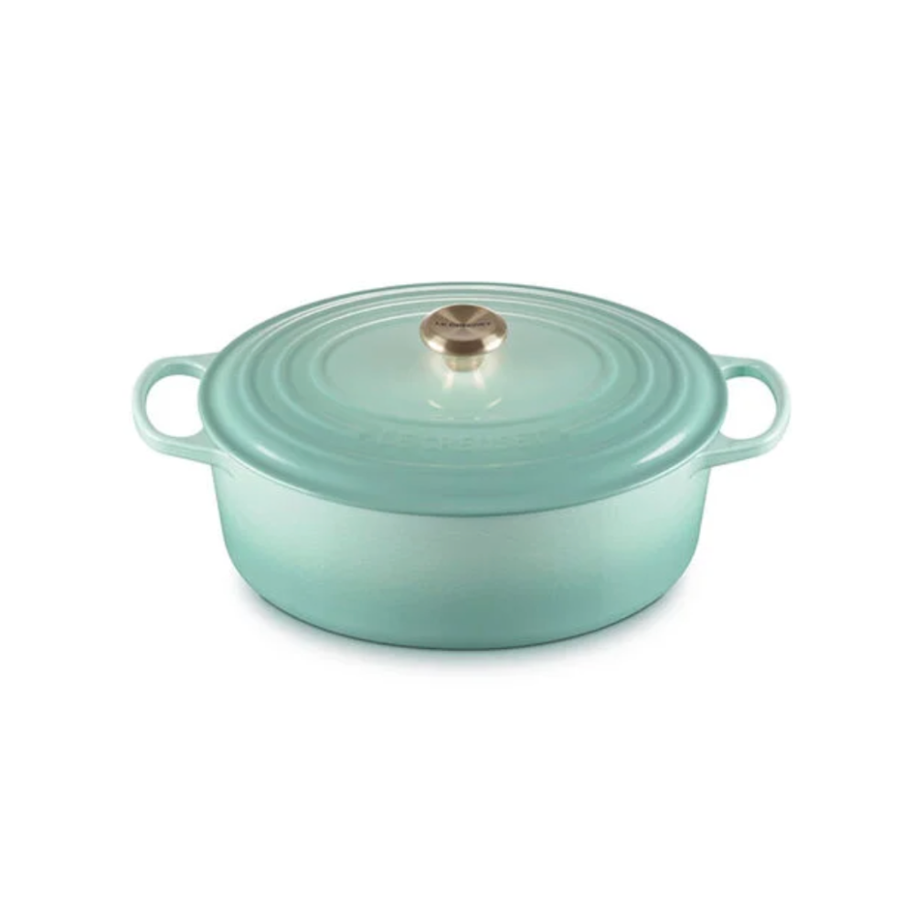 Le Creuset Cast Iron Signature Oval Dutch Oven 8 Quart