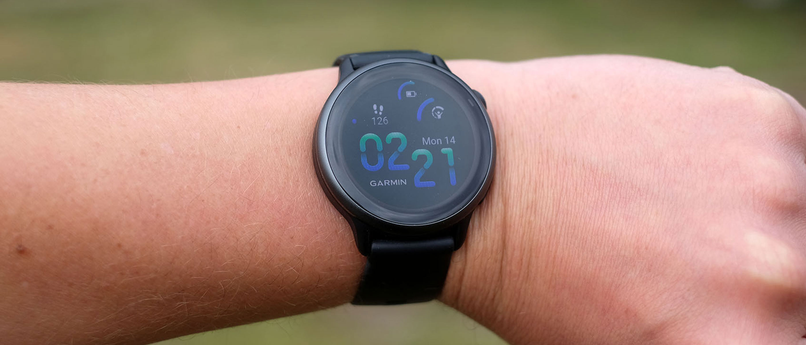 Garmin Vivoactive 6 being tested by our reviewer