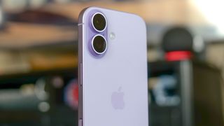 Apple iPhone 17 review.