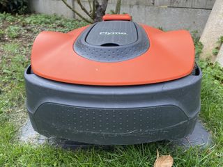 Flymo EasiLife 200 robotic lawn mower