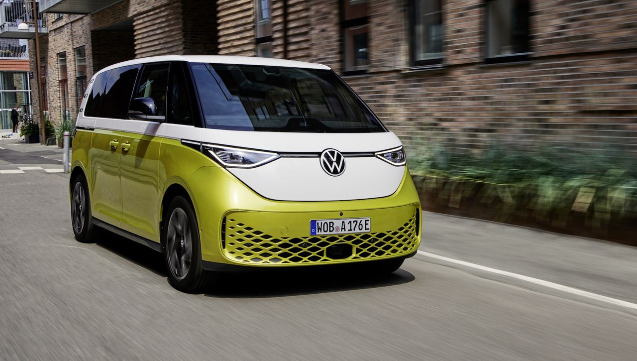 Thieves target Volkswagen badges with alleged drone scouting across south London