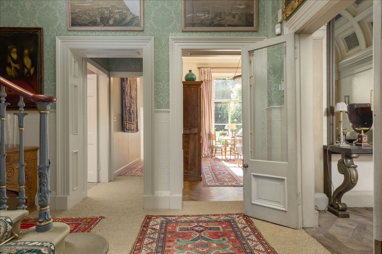 Images of a propety in Royal Terrace, Edinburgh