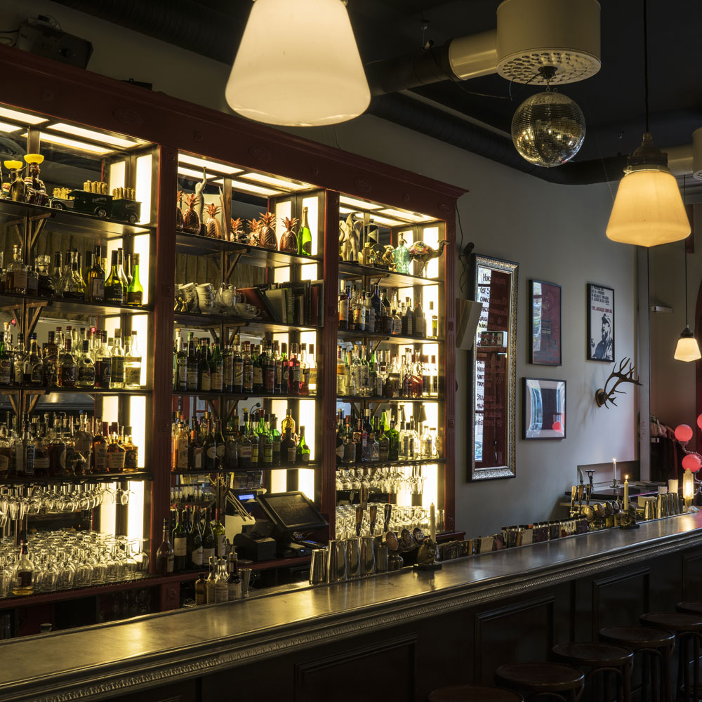 Bar Hommage