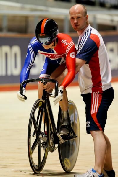 Victoria Pendleton (GBR) prepares for her Keirin heat