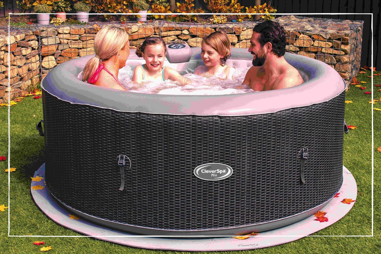 CleverSpa Mia 4 person Hot tub from B&amp;Q