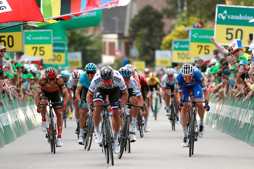 Peter Sagan wins the field sprint for second on stage 2 of the Tour de Suisse