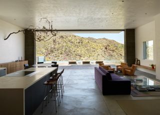 Ridge Mountain House by Ehrlich living room