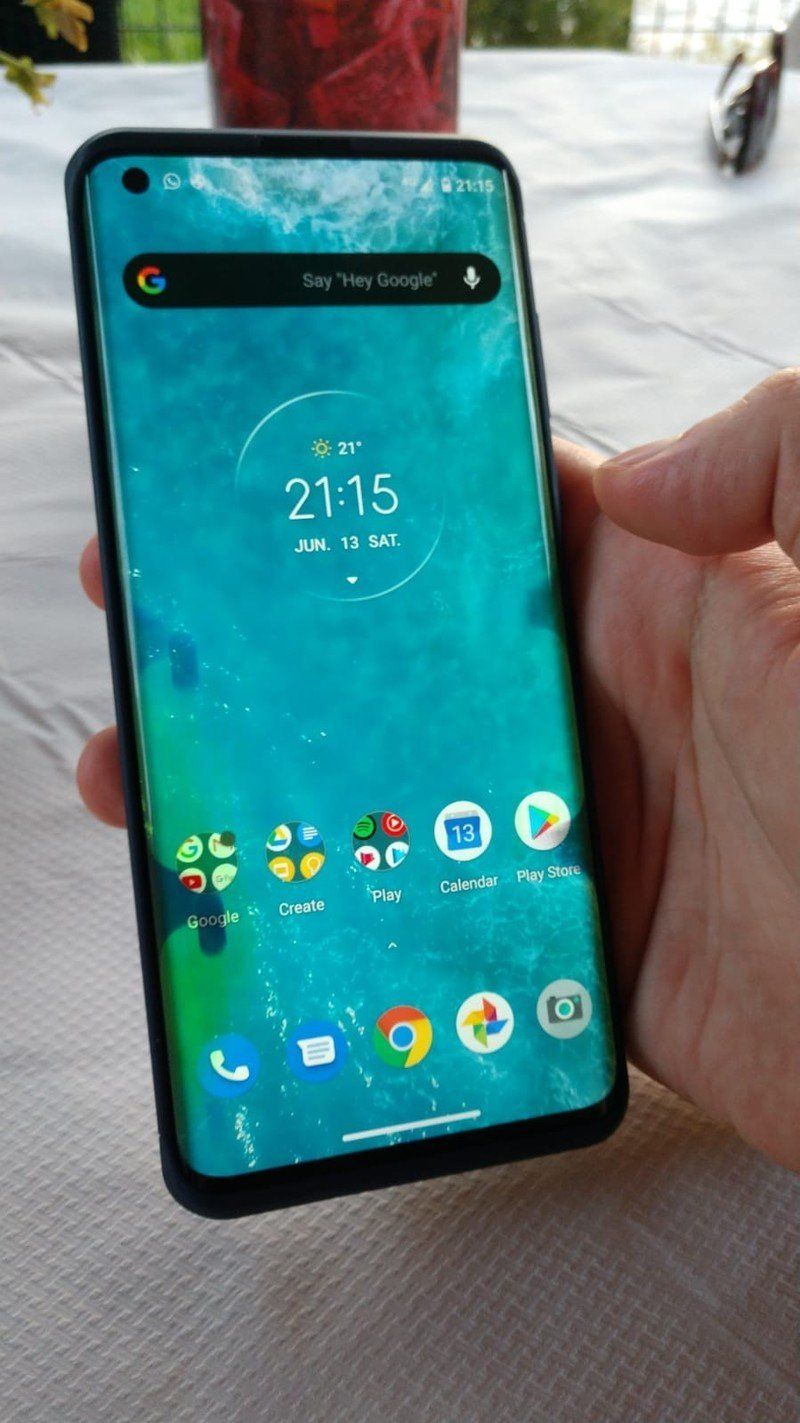 Motorola Edge Plus Display Issue