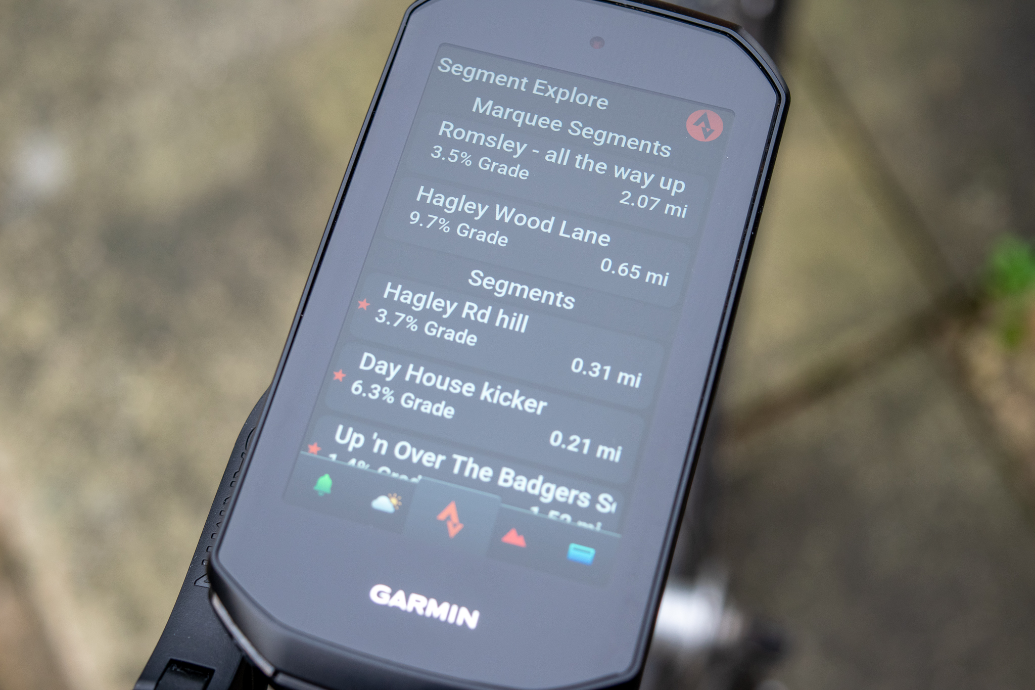 A training screen on the Garmin Edge 1050 