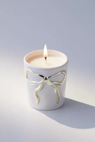 Bow 7 Oz Candle