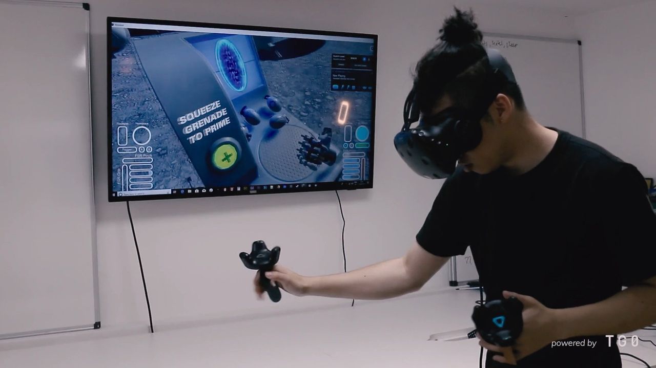 etee VR Controllers Vive Trackers