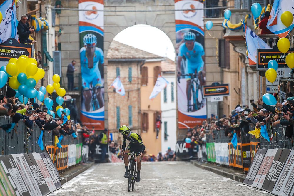 Adam Yates wins stage 5 at Tirreno-Adriatico