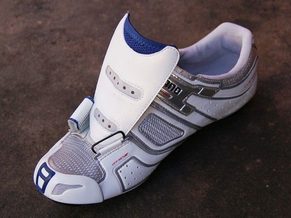 The ventilated tongue includes a soft cut-out to prevent tendon irriation