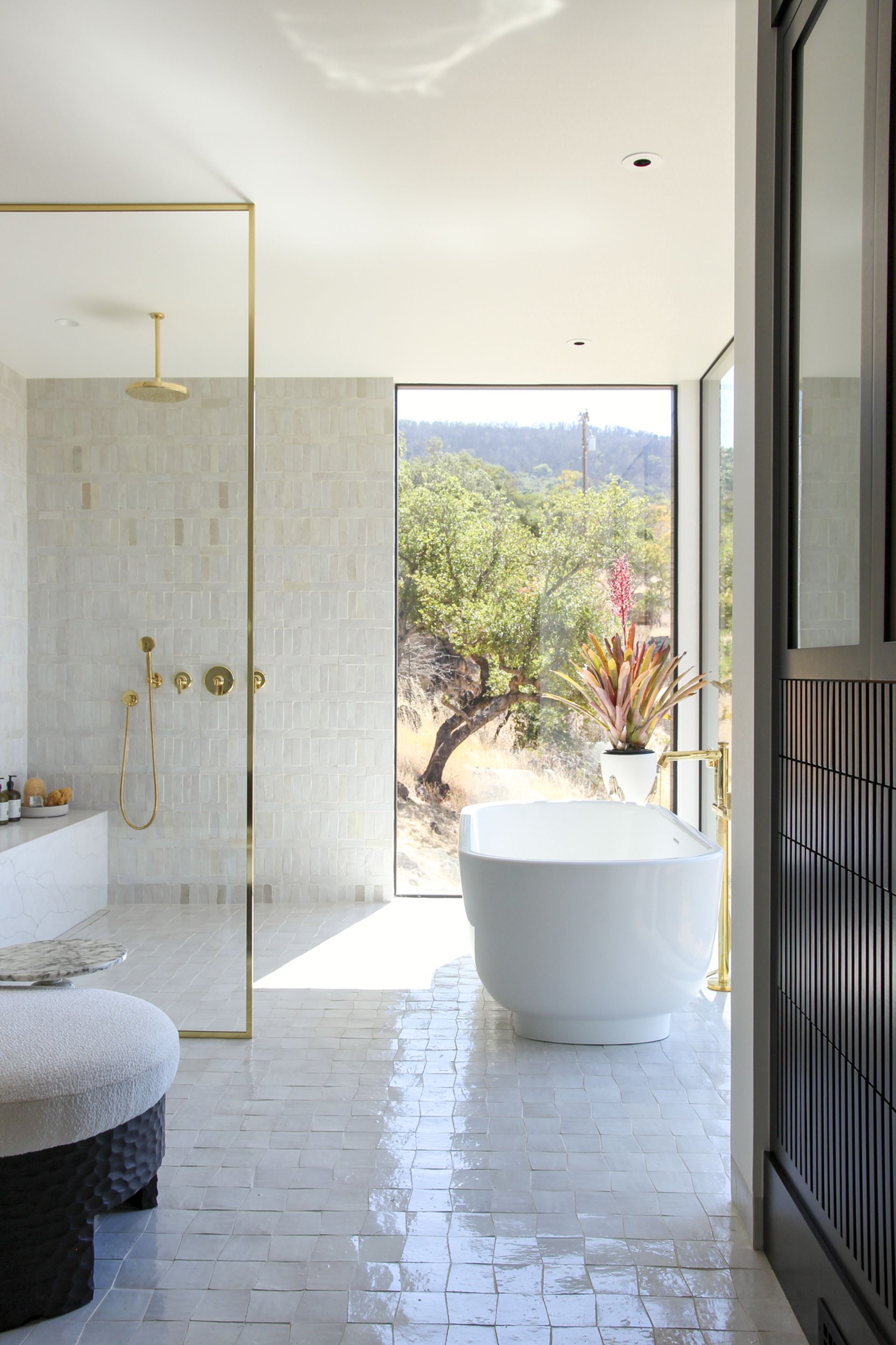 Planning bathroom lighting: with advice from design experts | Homes and ...