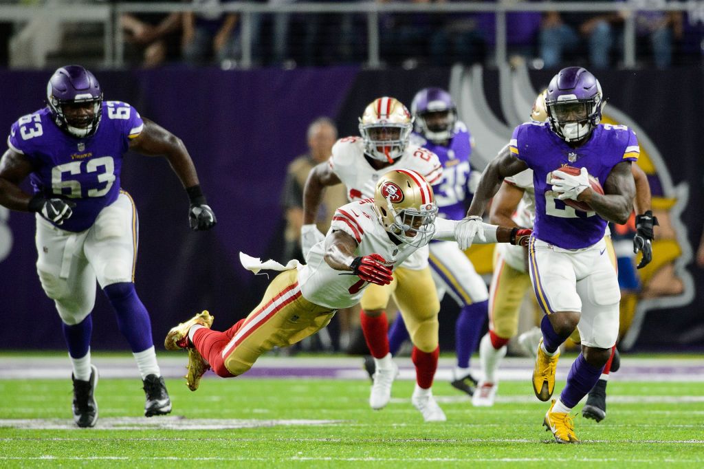 NFL 49ers versus Vikings.