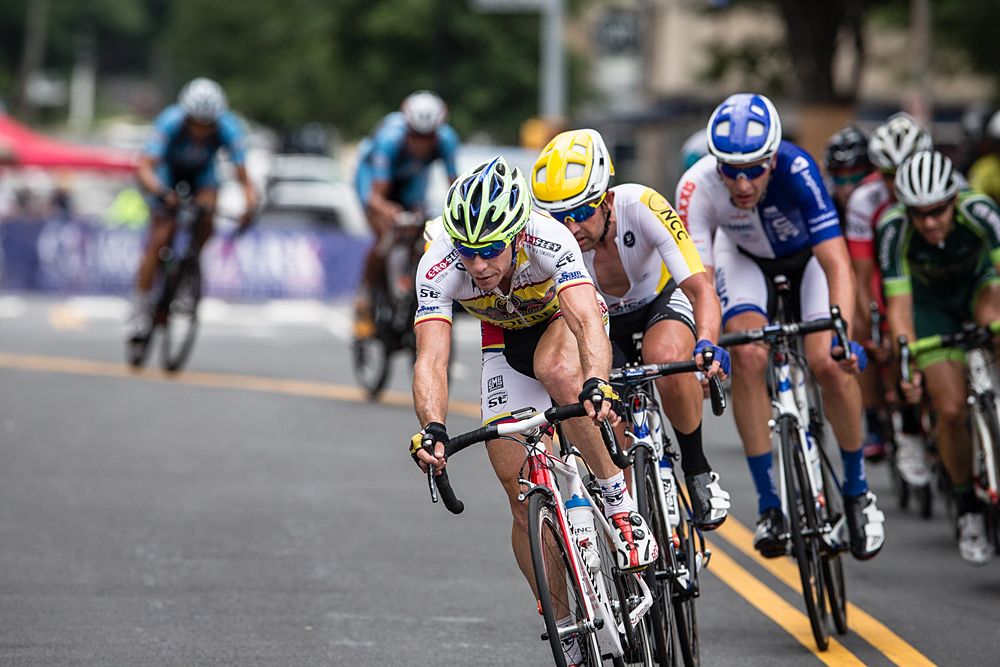 Abraham (Texas Roadhouse) leading the break