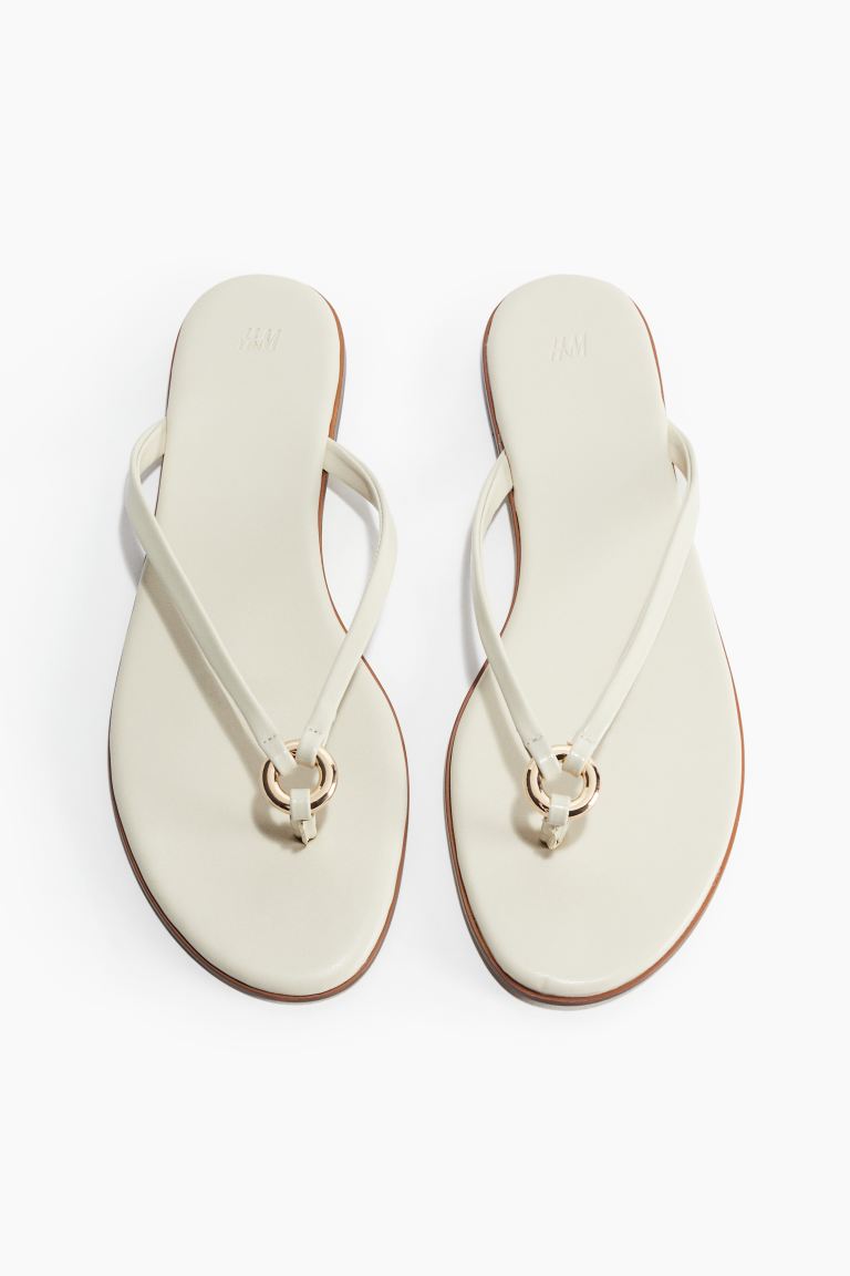 Ring-Detail Flip-Flops