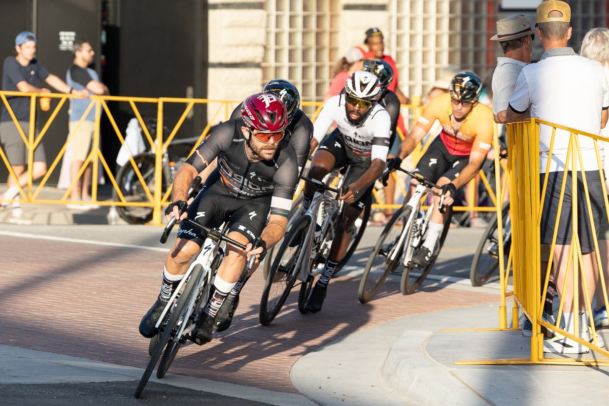 L39ION of Los Angeles, here led by Alec Cohen, Gavin Hoover, Cory Williams, and Ty Magner, displayed great teamwork and discipline to keep the race together and prevent any break from lasting for more than a lap or two.
