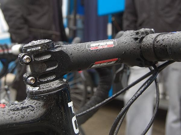 Ciolek rides in a low and long position that includes a slammed 140mm FSA stem.