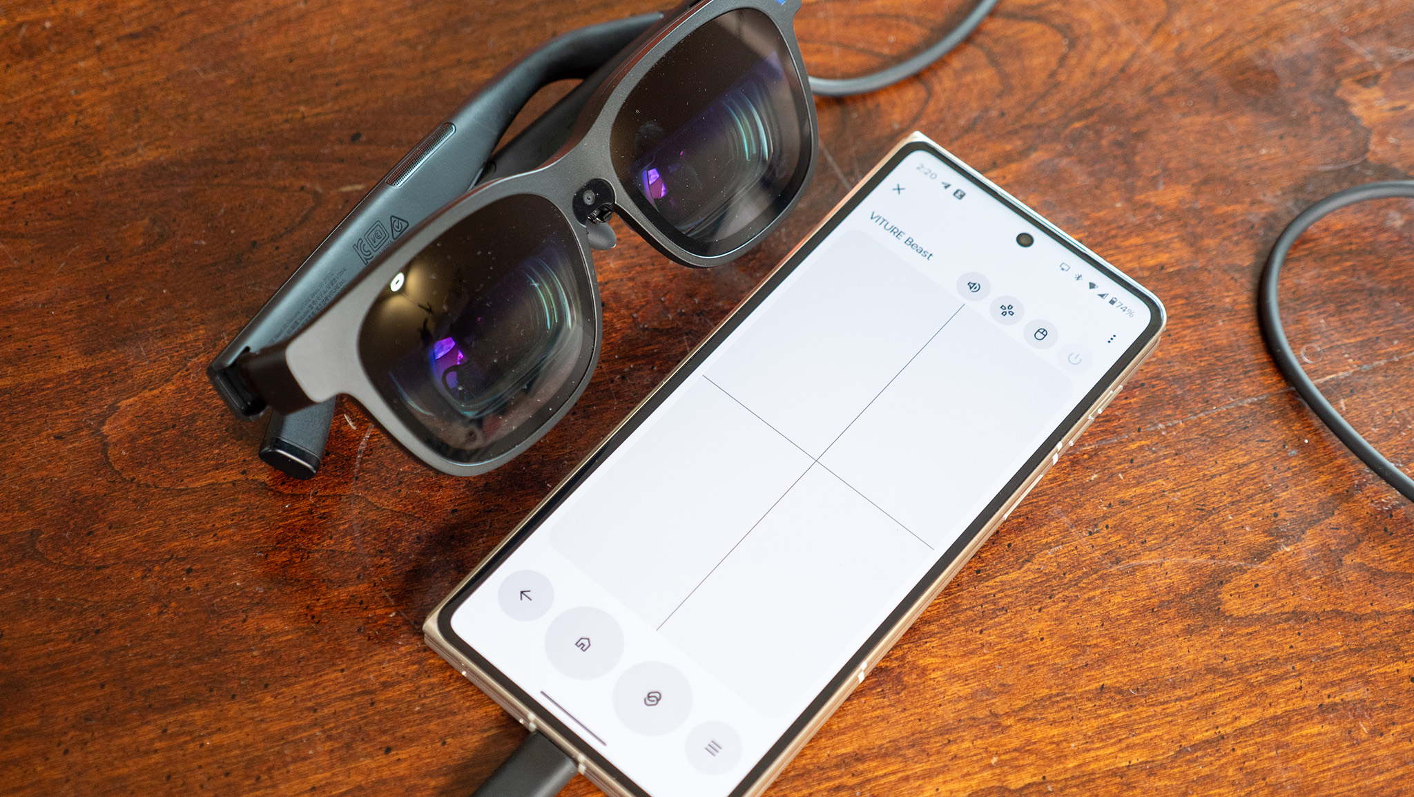 Using Viture Beast smart glasses with a Motorola Razr Fold 2026