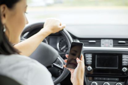 New York is considering deploying a Textalyzer to catch distracted drivers