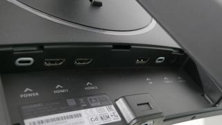 La connectivité du Huawei MateView GT vu de dos