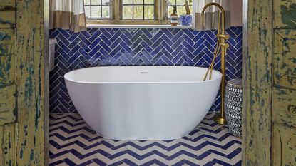 blue and white chequerboard bathroom flooring