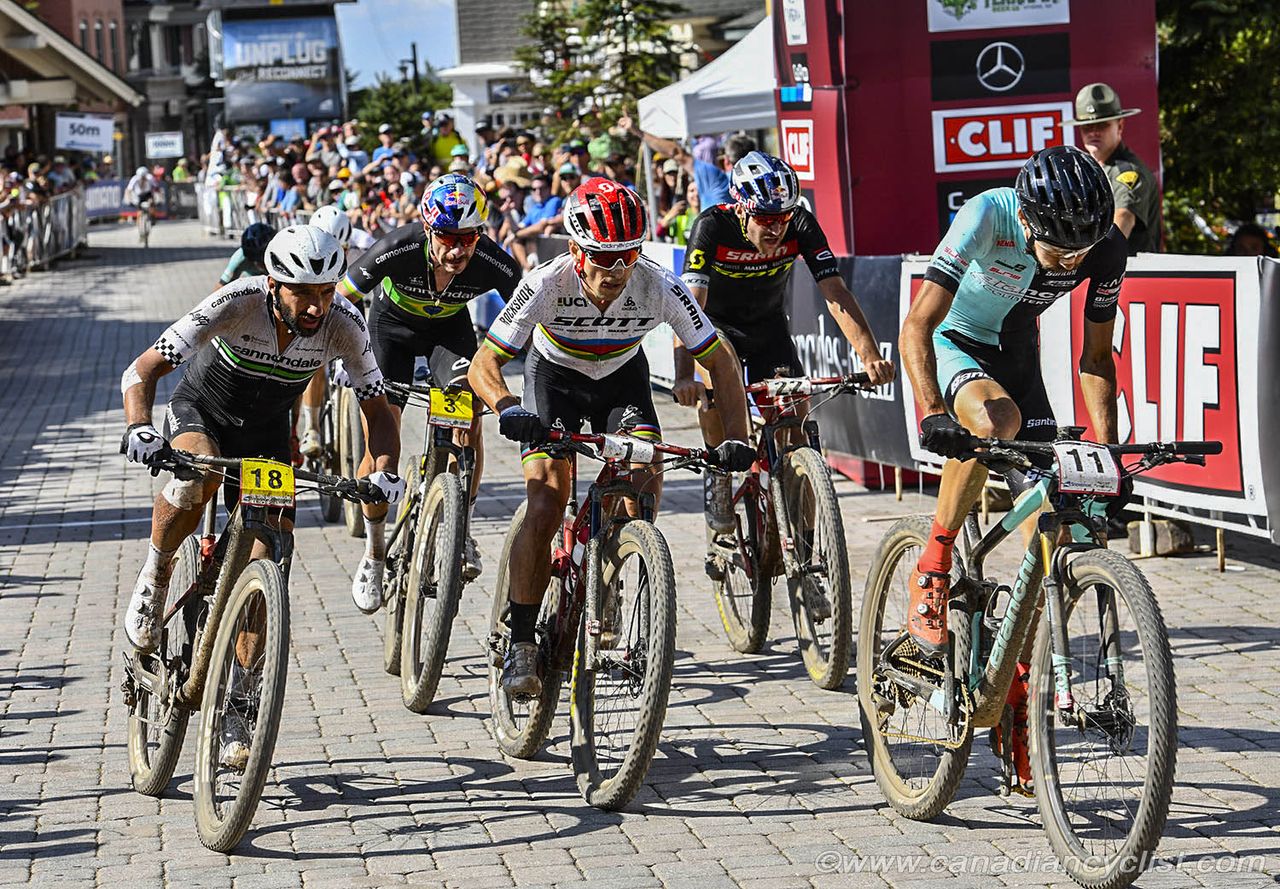 A large group was still together with 1 lap to go