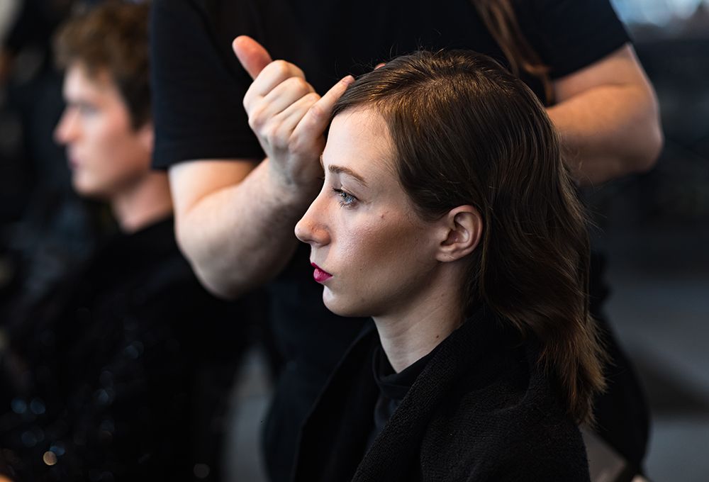 how to lighten hair dye