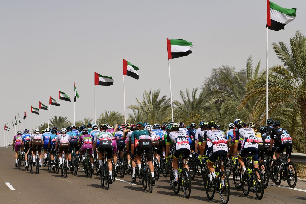 ABU DHABI UNITED ARAB EMIRATES FEBRUARY 21 A general view of the peloton passing through a landscape during the 4th UAE Tour 2022 Stage 2 a 176km stage from Hudayriyat Island to Abu Dhabi Breakwater UAETour WorldTour on February 21 2022 in Abu Dhabi United Arab Emirates Photo by Tim de WaeleGetty Images