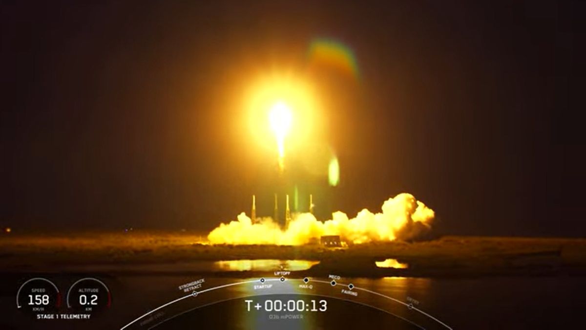 Wystrzelenie rakiety SpaceX z zachodu słońca generuje obrazy „kosmicznej meduzy”.