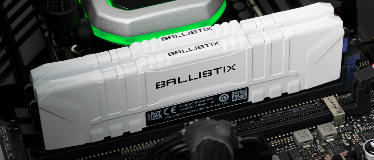 Crucial Ballistix DDR4-3200 C16 2x32GB Review: The Low-Profile