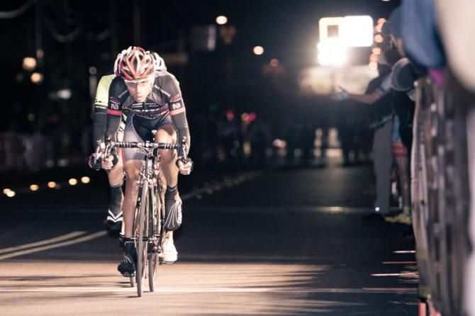 Luis Amaran (Jamis/Hagens Berman p/b Sutter Home) was part of a three-man break which stayed away until just two laps to go.