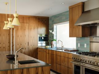 kitchen with kitchen counters