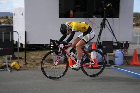 Grace Sulzberger crosses the line in the yellow jersey to take the win on stage 3b, her second for the day, and enough to wrap up the overall in Canberra Women's Tour.