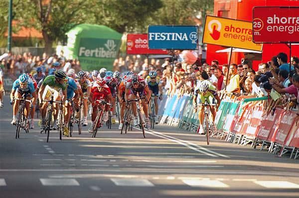 Andr&eacute; Greipel (Columbia-HTC) casts a look over to evaluate his competition at the end of the stage.