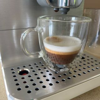 Testing the Smeg Bean to cup coffee machine