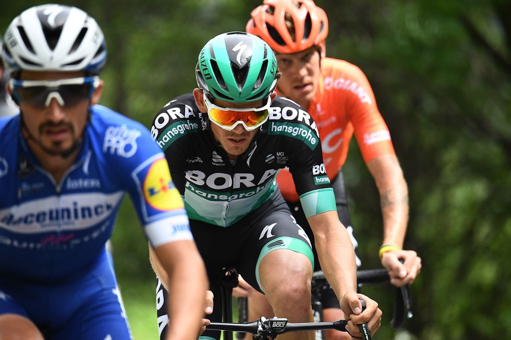 Gregor Muhlberger in the breakaway during stage 6 at Dauphine