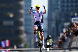 UCI Road World Championships: Ashlin Barry powers to under-23 men's title with 30-kilometre solo attack