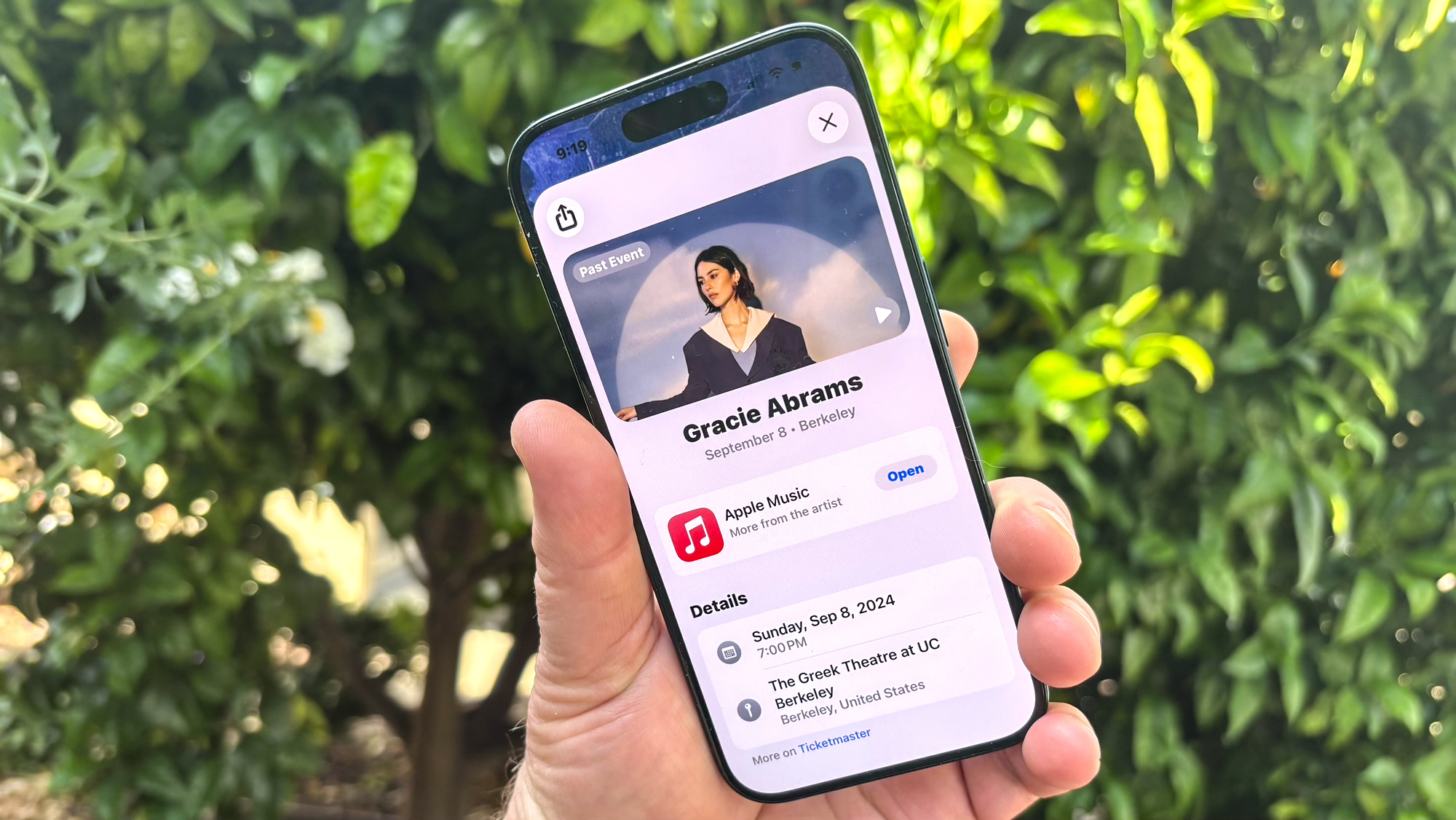 Past events in iOS 26 photos app