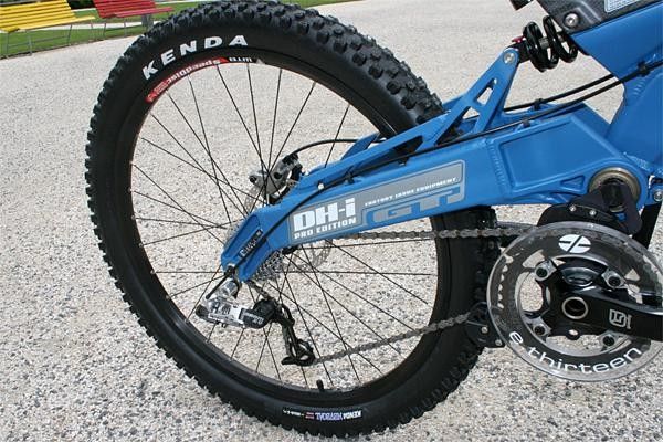 The DH-i Pro offers all of the suspension performance of the DH-i Team but with an easier-to-swallow spec and price.