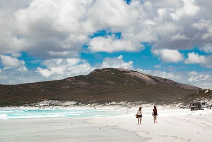 Lucky Bay: The kangaroos' favorite beach at Cape Le Grand in Australia.