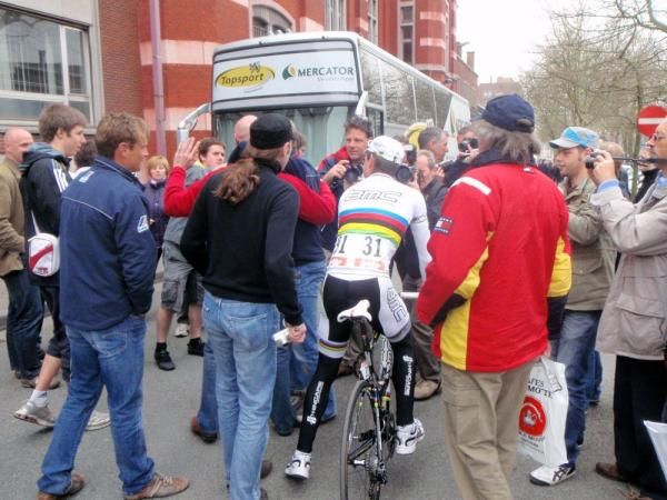 Cadel Evans (BMC) is popular in Belgium