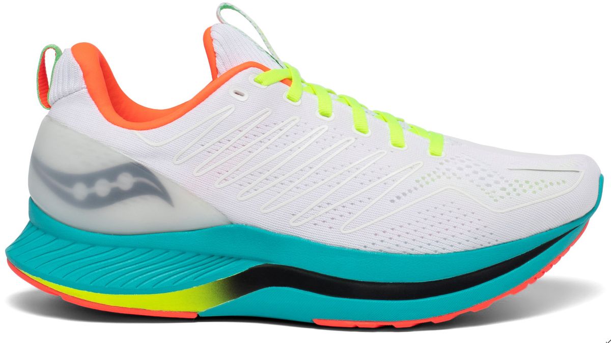 saucony carbon shoe